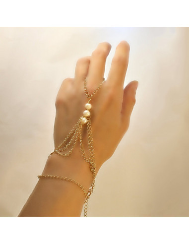 Bratara cu inel stil arabesc, cu trei perle si trei randuri de lantisoare