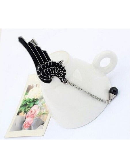 Cercel tip ear cuff, model Hawk Wing cu cristale turcoaz