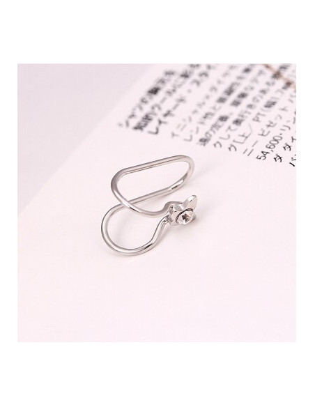 Cercel ear cuff, model cu fluturas si cristal, foarte mic si delicat